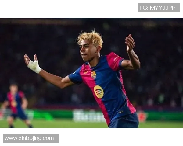 1月出生的足球球星盘点:从传奇到新星的跨世代荣耀与成就 1月出生的足球球星盘点:从传奇到新星的跨世代荣耀与成就